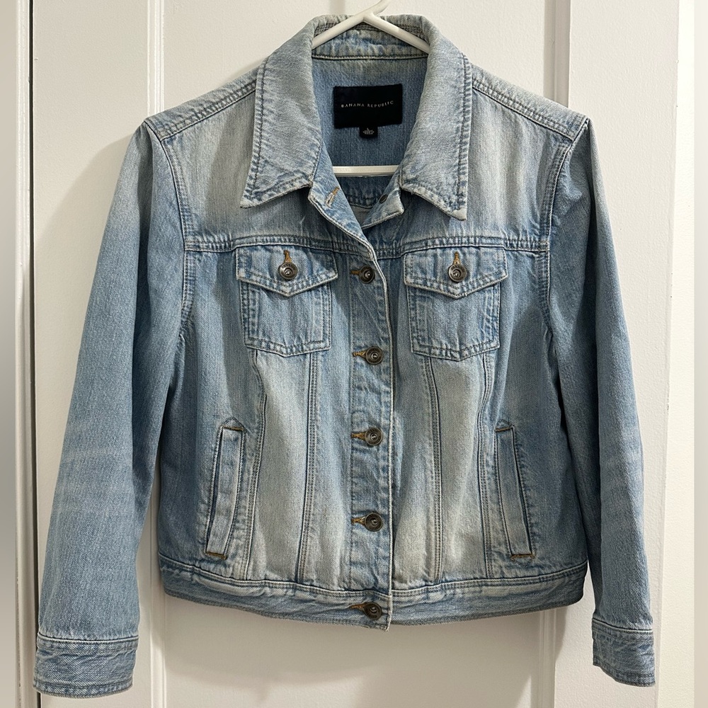 BR Cropped Denim Jacket with Floral Embroidered Accent